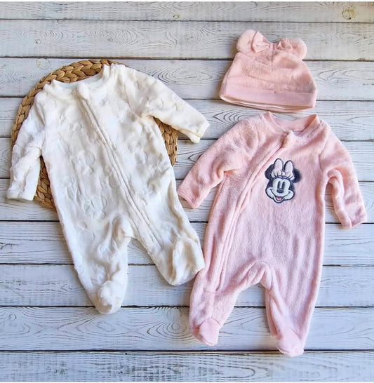 Set 2 Enteritos Minnie Invierno 🍂❄️🌨️