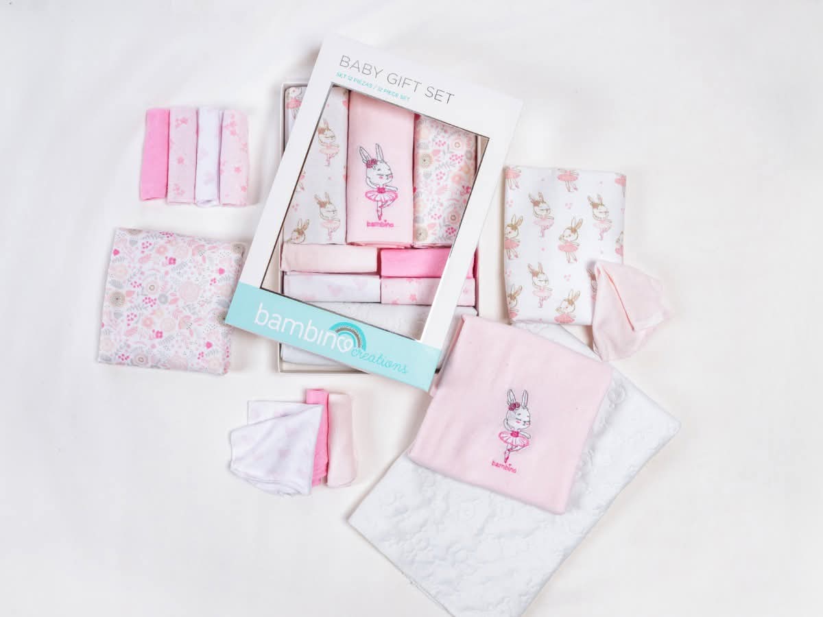 Caja Regalo Conejita 12 piezas Bambino