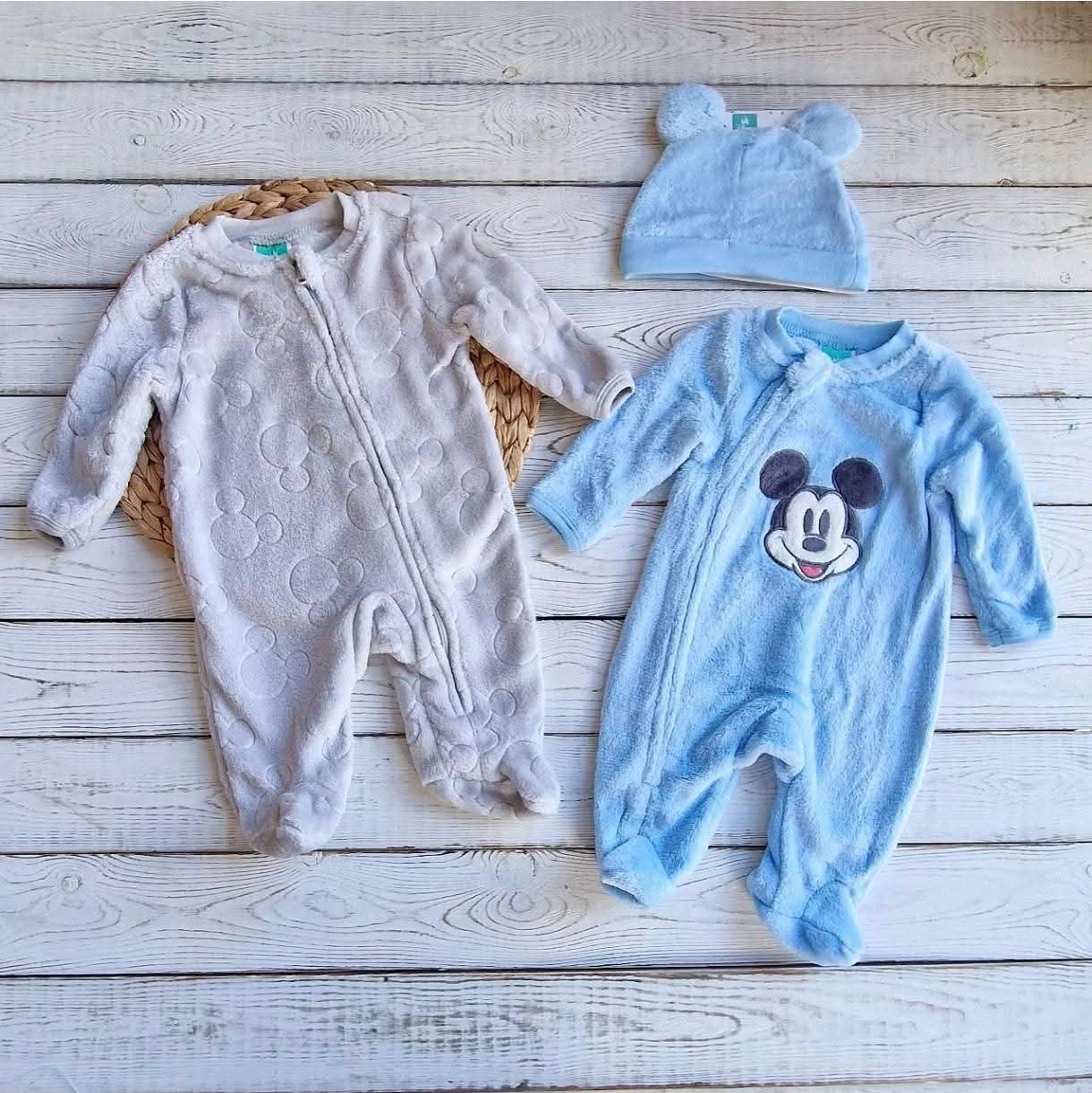 Set 2 Enteritos Mickey Invierno 🍂❄️🌨️
